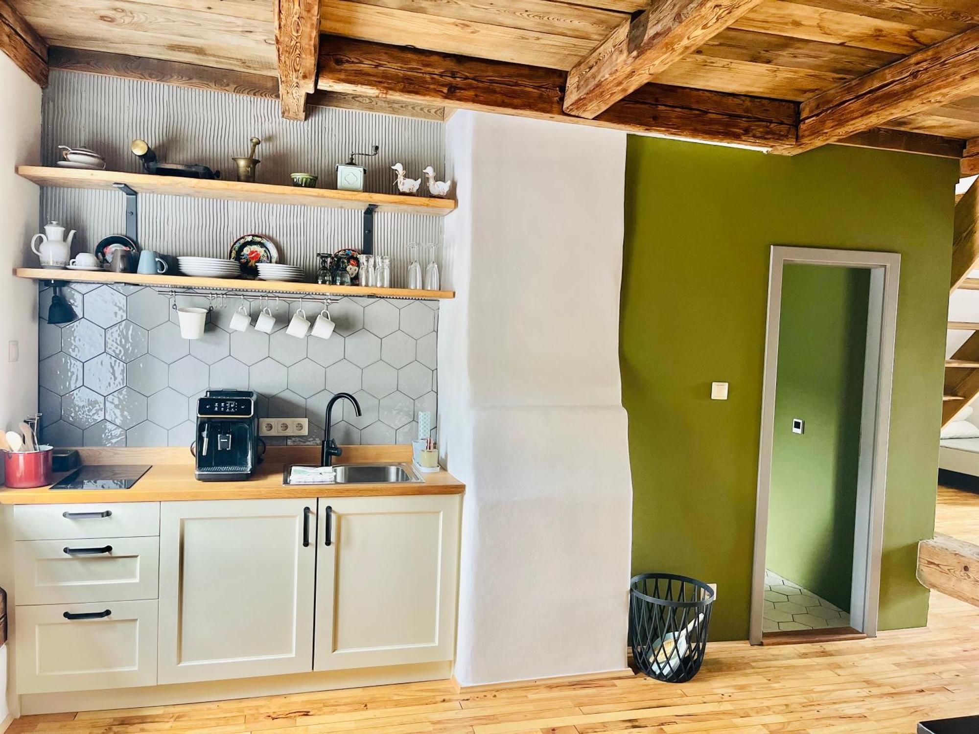 Na Nebi 187 Aparthotel Becov nad Teplou Exterior photo